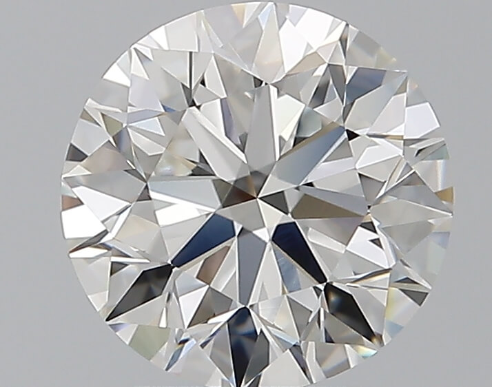 un beau diamant de 2,20 carats à forte fluorescence. Son prix est fortement affecté par ce critère